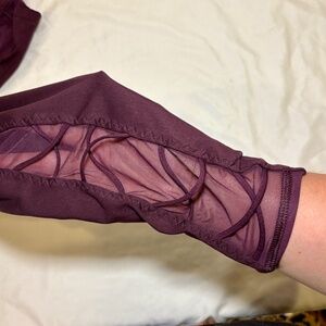 Victoria’s Secret Purple/Plum Leggings Size M 170/72A RN 54867 Mesh Lower Legs